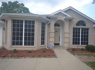 4425 Berkshire Dr E, Fort Worth, TX 76137