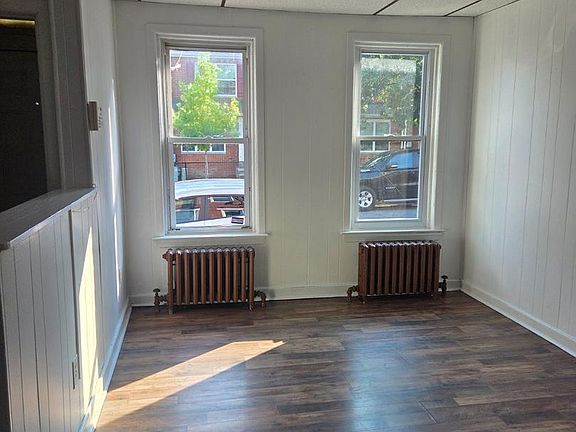 3rd image of 421 E 9th St