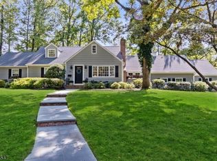 1992 Parkwood Dr, Scotch Plains, NJ 07076