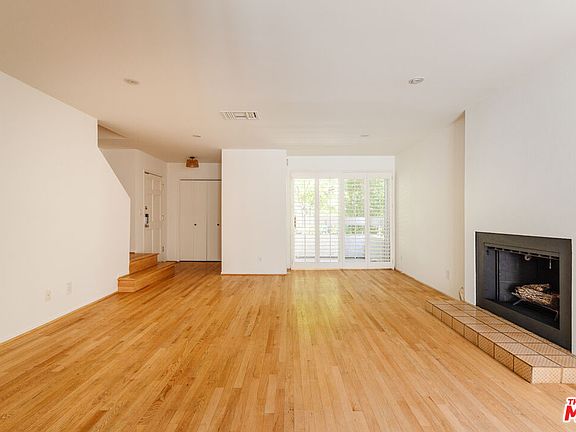 5th image of 4059 La Salle Ave #104
