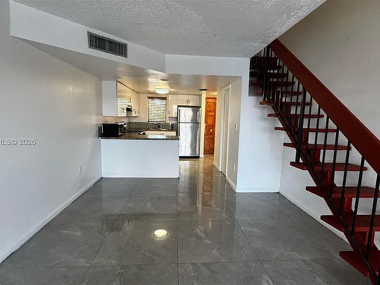 5530 W 26th Ct #210 — Photo 17