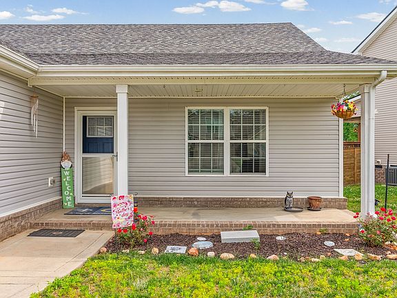 3rd image of 505 Burgess Ct