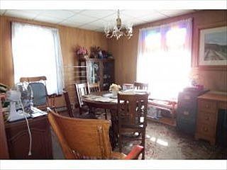 4th image of 31 Crescent St