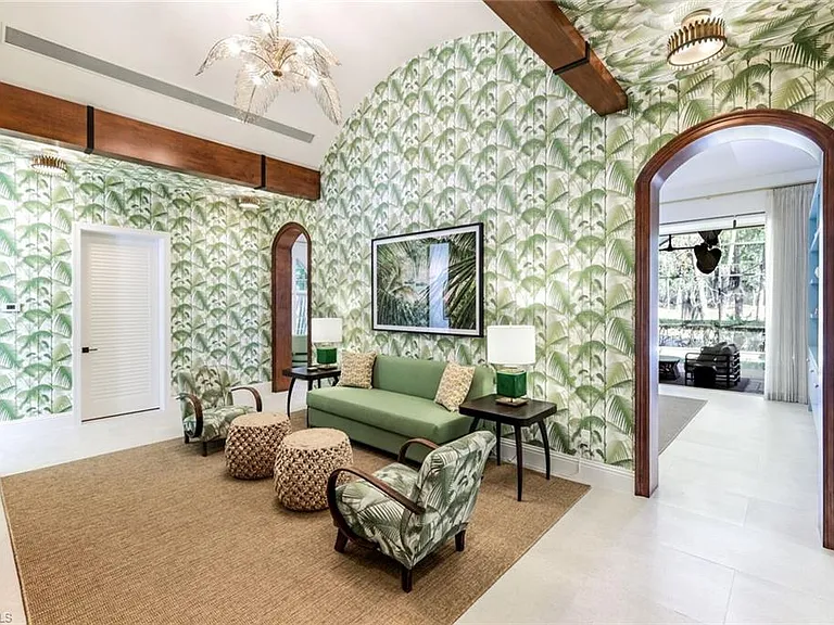 2904 Tiburon Blvd E — Photo 5