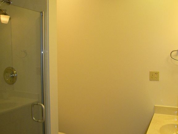 Full bath with Bedroom #1