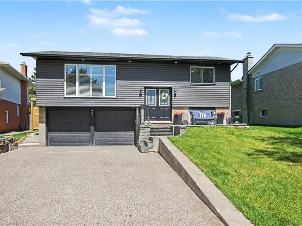 44 Oakhurst Cres, Kitchener, ON N2B 3K3