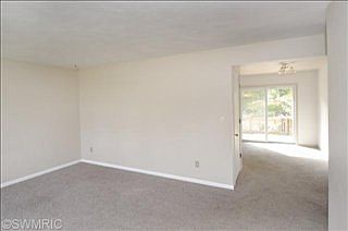 3rd image of 206 N Dr W