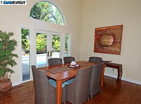 5th image of 175 Donald Ct