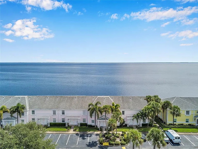 5172 Coquina Key Dr SE — Photo 1