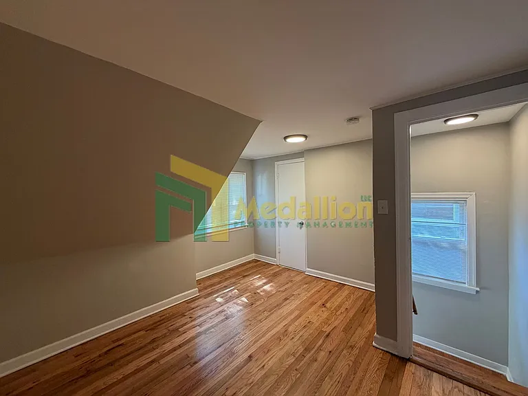 12432 S Lowe Ave — Photo 8