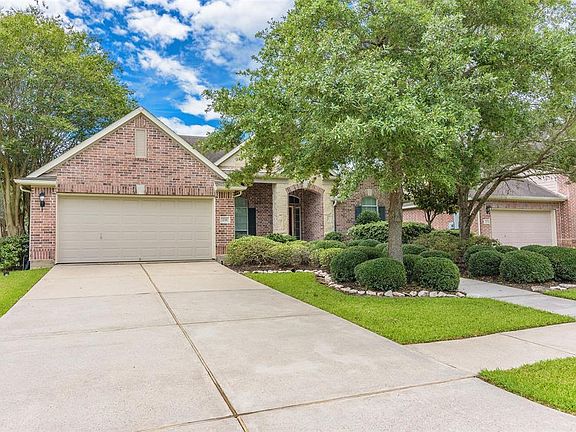 4th image of 238 Farnworth Cir