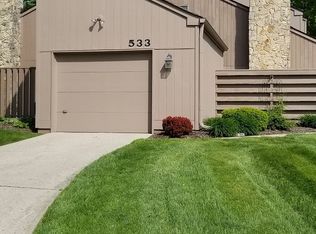 533 Conner Creek Dr, Fishers, IN