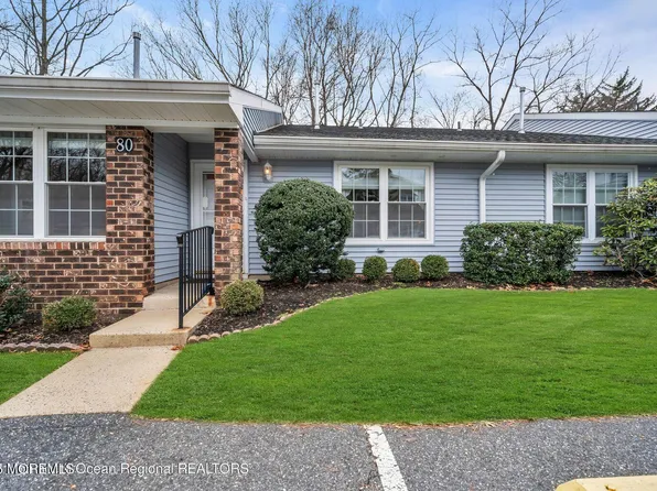 80 Boxwood Terrace, Red Bank, NJ 07701