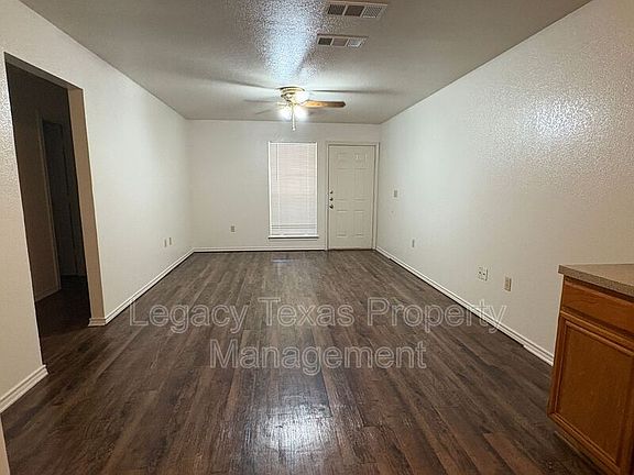 3rd image of 1112 Williams Ave APT D