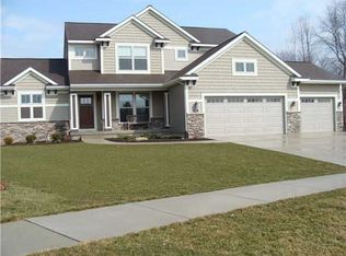 13533 Heathrow Cir, Dewitt, MI 48820