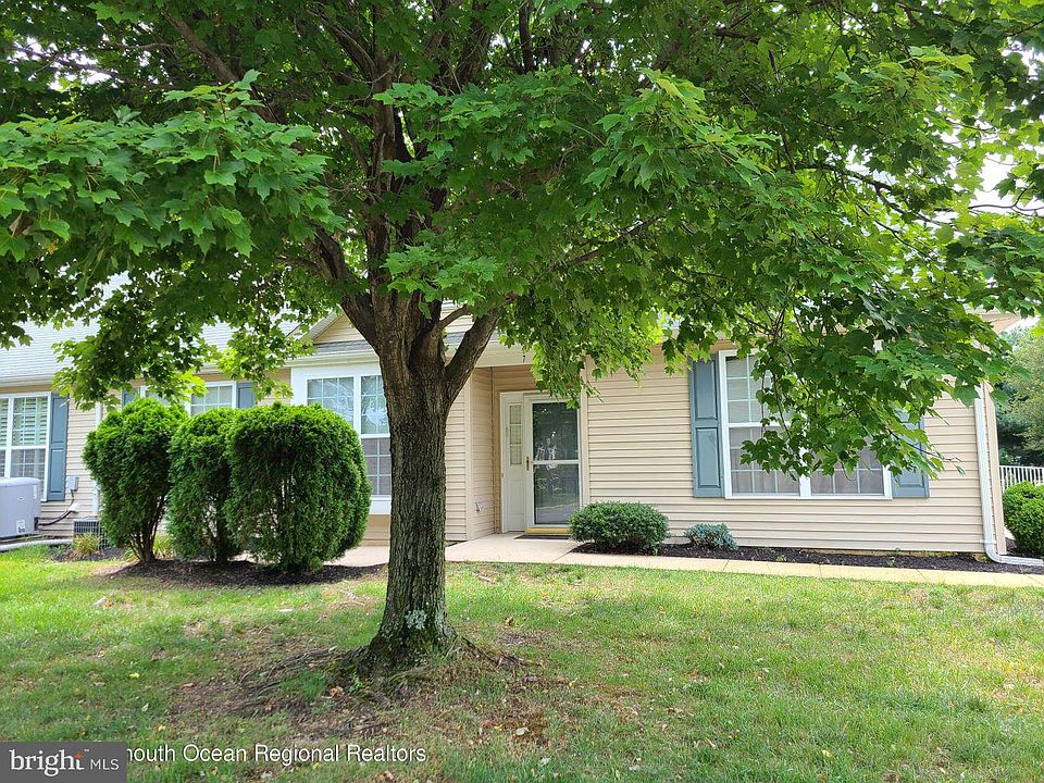 7 Country Walk Blvd, Whiting, NJ 08759 Zillow
