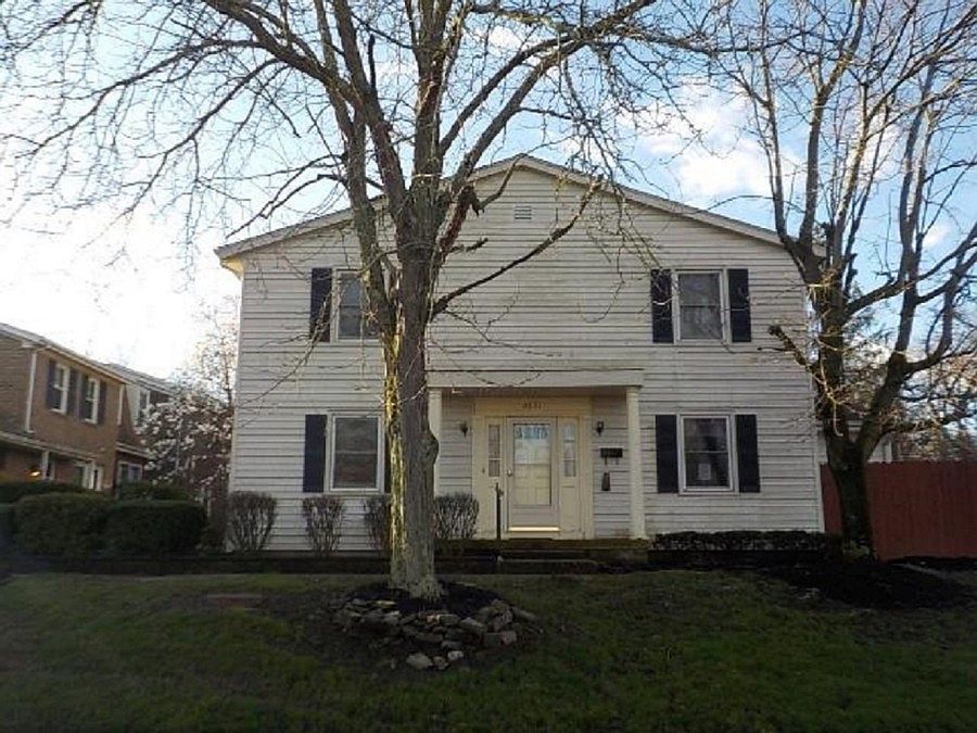 1st image of 2033 Sunset Dr #B10