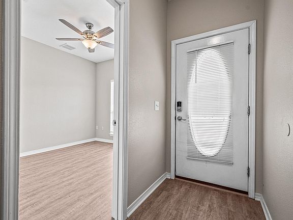4th image of 8464 Crissy Ln