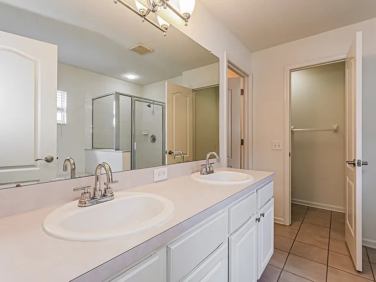 10428 Hunters Haven Blvd — Photo 11
