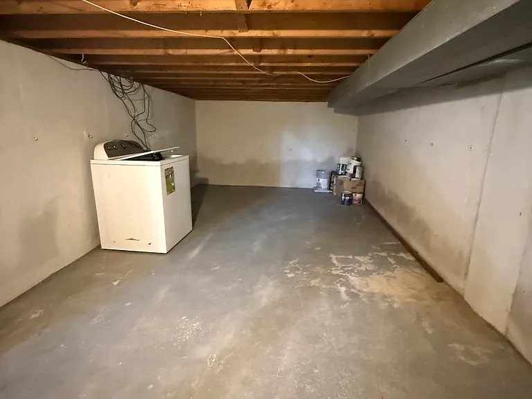 65 Sebring Dr — Photo 16