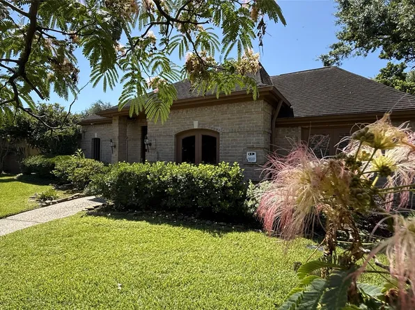 11527 Cedar Creek Dr, Houston, TX 77077