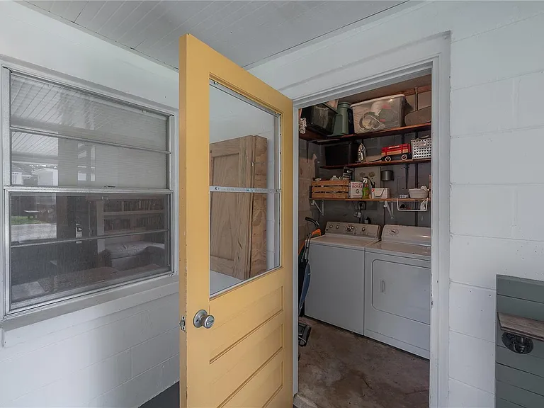 4107 N Seminole Ave — Photo 41