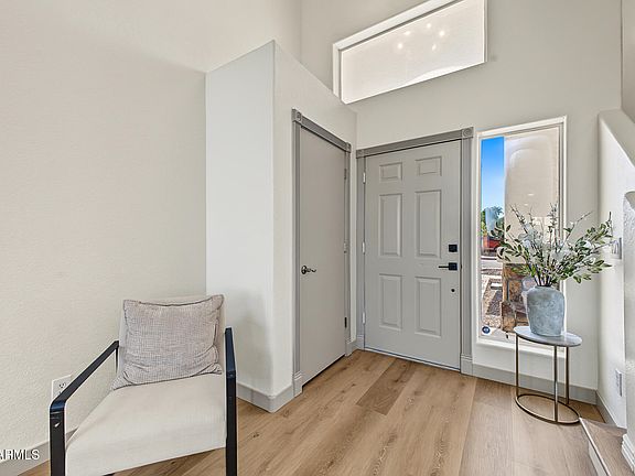 4th image of 3910 E KIMBERLY Way