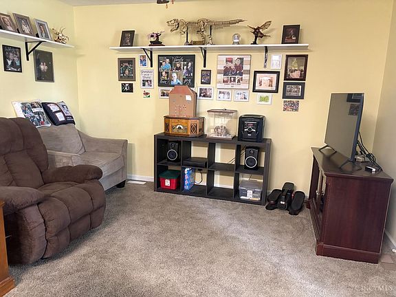 3rd image of 1134 Northview Dr