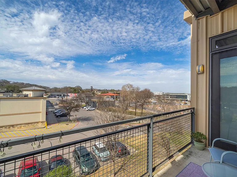 2525 S Lamar Blvd #304 — Photo 25