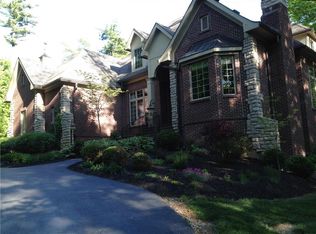 3525 Moorefield Rd, Springfield, OH 45502