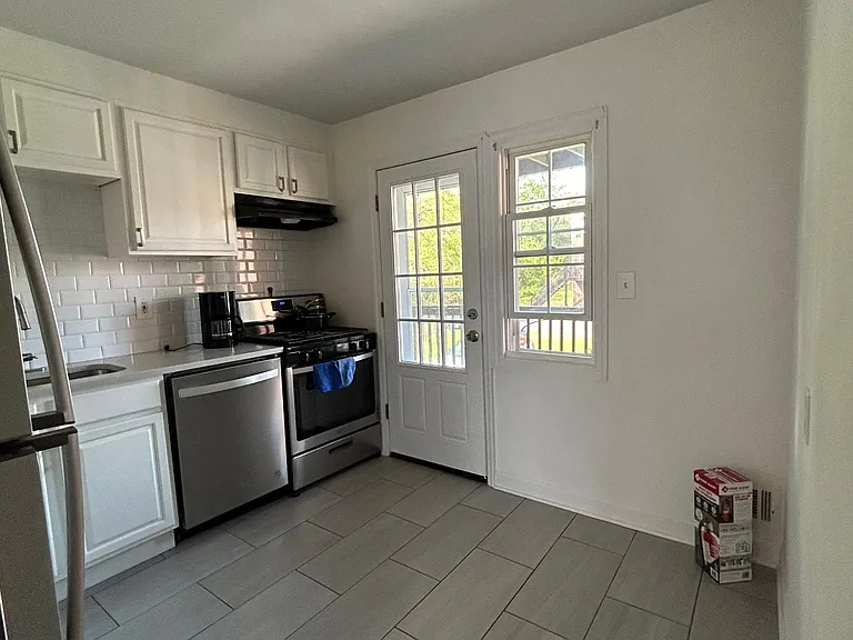 3 Dartmouth Ave #3A — Photo 3