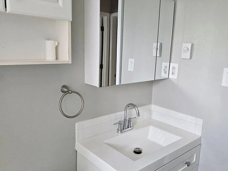 210 S Ingalls St #6 — Photo 11