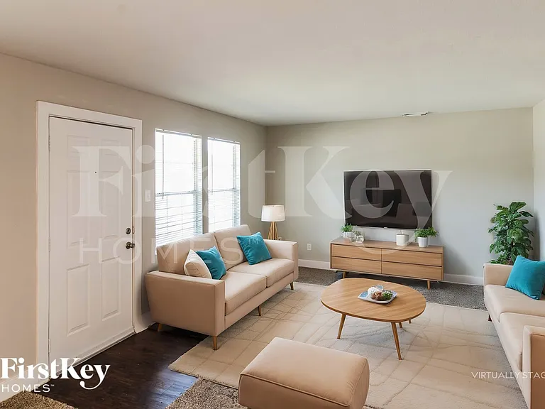 19419 Green Chase Ln — Photo 3