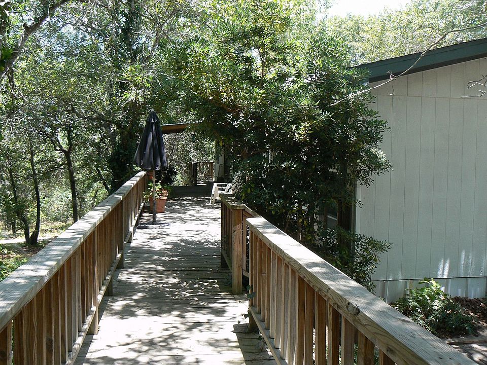 Gorgeous deck