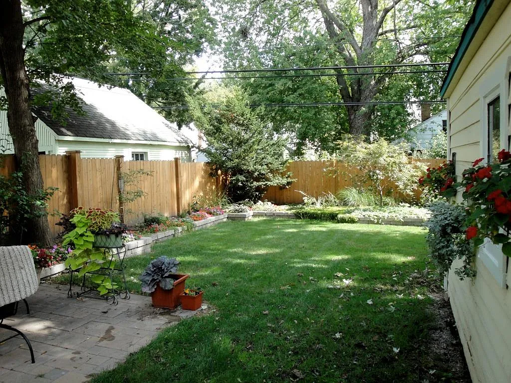 3 bed, 1442 sqft, $2,600 — Photo 3
