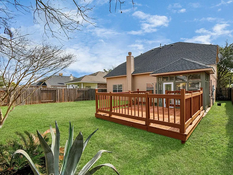 2626 Orchard Creek Ln — Photo 40