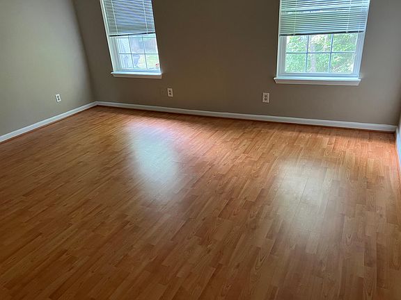 4th image of 6907 Violet Dr