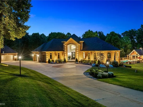 587 Messina Dr, Wadsworth, OH 44281