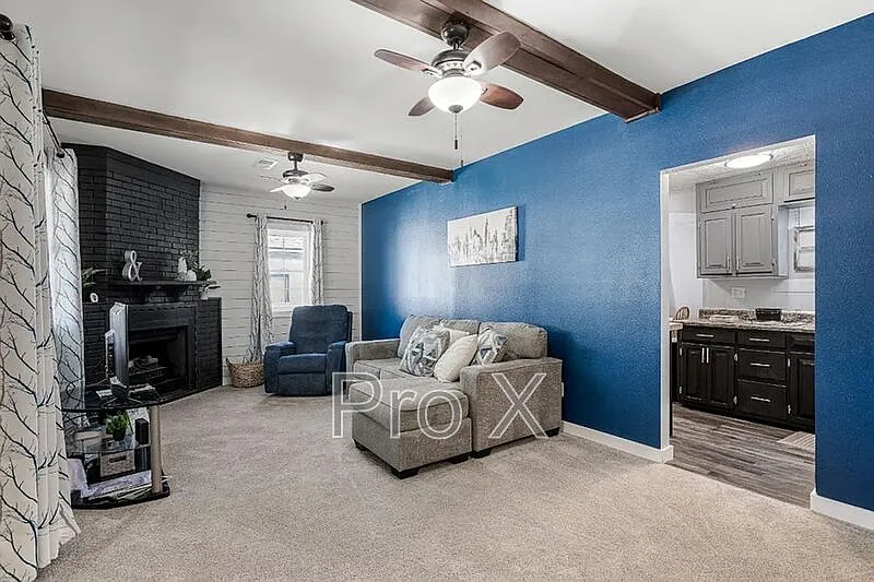 2 bed, 2.0 bath, $1,895 — Photo 4