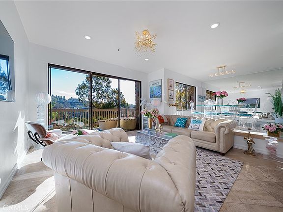 2nd image of 67 Sea Island Dr