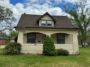 506 Memorial Dr SE, Cedar Rapids, IA 52403