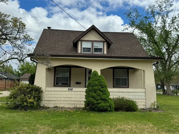 506 Memorial Dr SE, Cedar Rapids, IA 52403