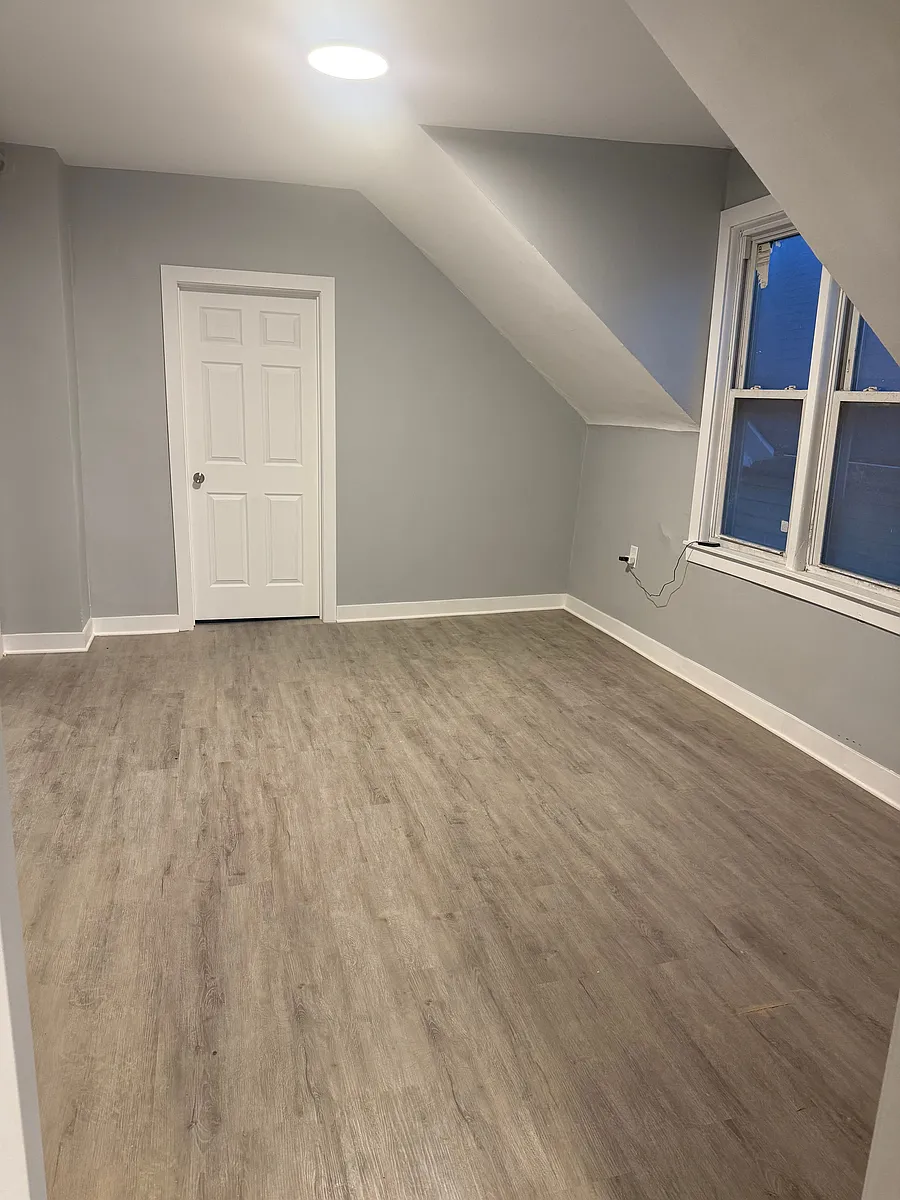 Building Photo - 10626 S Avenue O #2