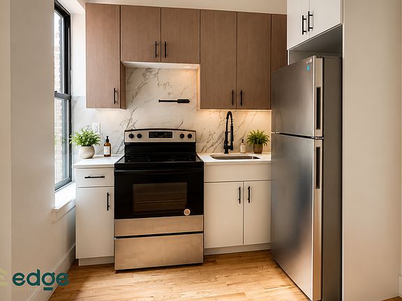 4th image of 1518 Jefferson Ave APT 3R
