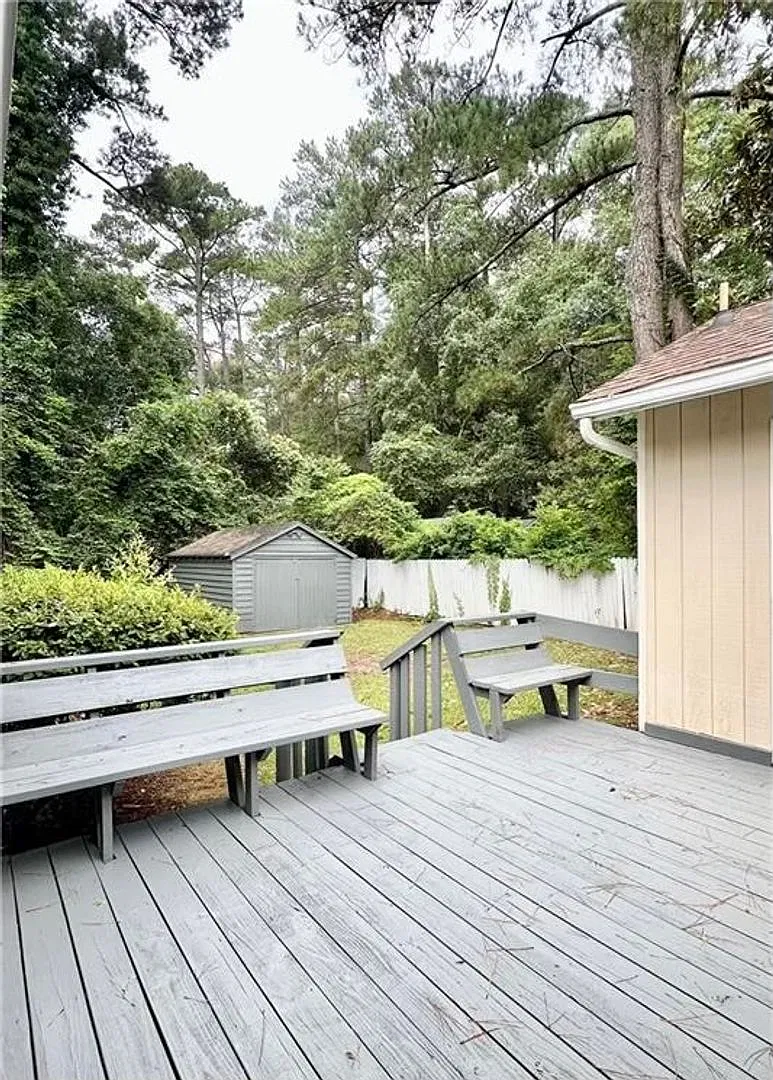 3 Bedroom 2 Bathroom Home in Haymount — Photo 4