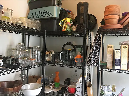 Rented by R New York | media 21