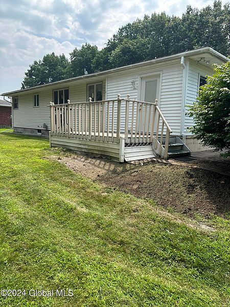 5th image of 28 Hill Drive