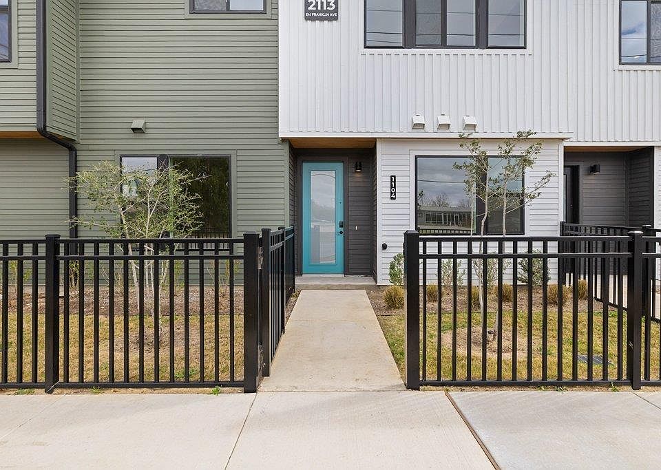 1st image of 2113 Em Franklin Ave #89