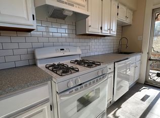 441 Broadway St FLOOR 2, Carnegie, PA 15106