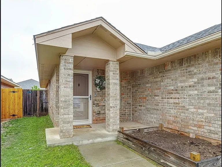 19725 Serenade Way — Photo 1